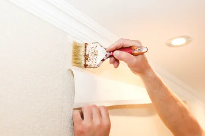 Pose de papier peint à Geishouse — revêtements muraux et toiles de verre